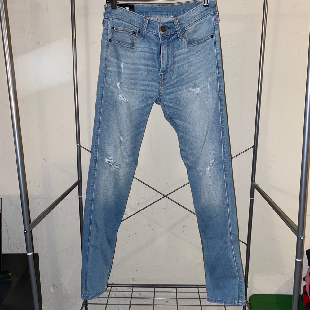 Men’s Light Ripped Hollister Jeans Size 31x32